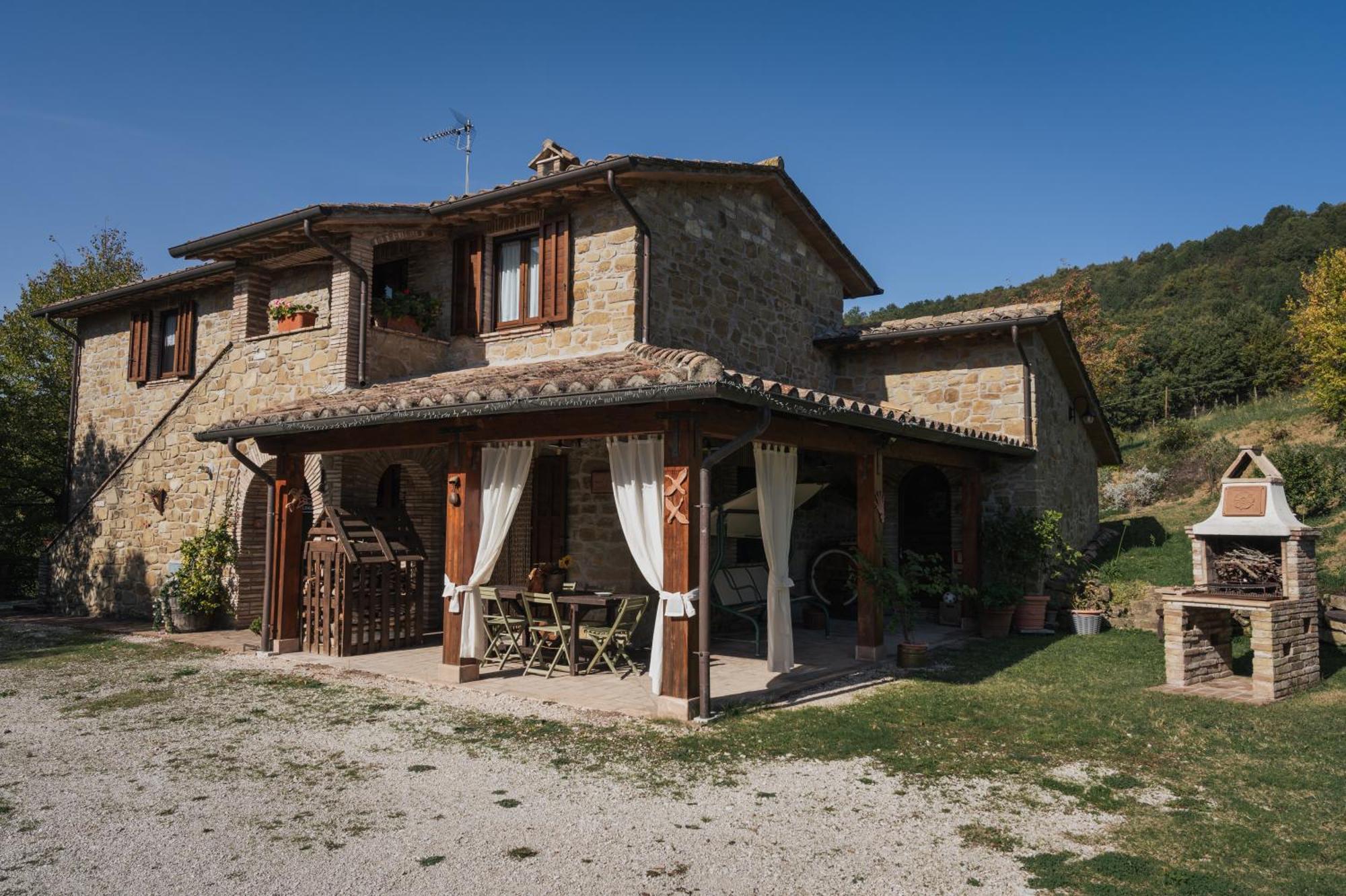 Agriturismo Casa Del Nonno Valfabbrica Exterior photo